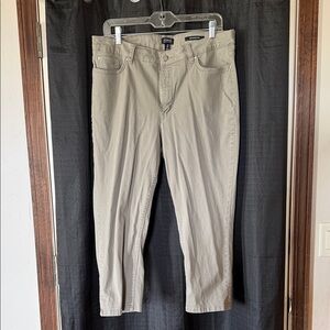 Jones New York Women's Tan Capris